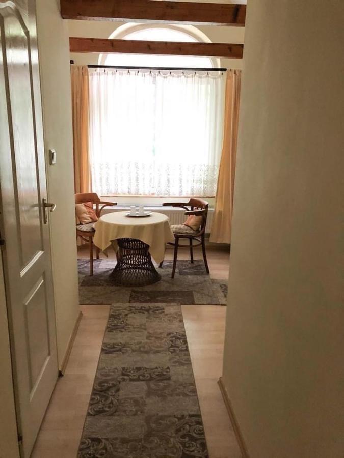 Talizman Etterem Panzio Hotell Miskolc Exteriör bild