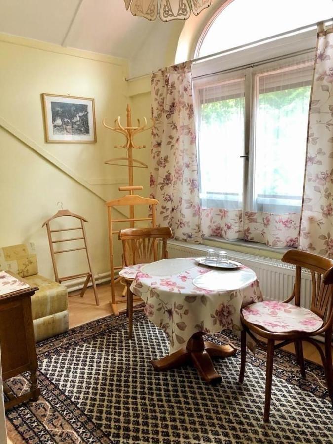 Talizman Etterem Panzio Hotell Miskolc Exteriör bild
